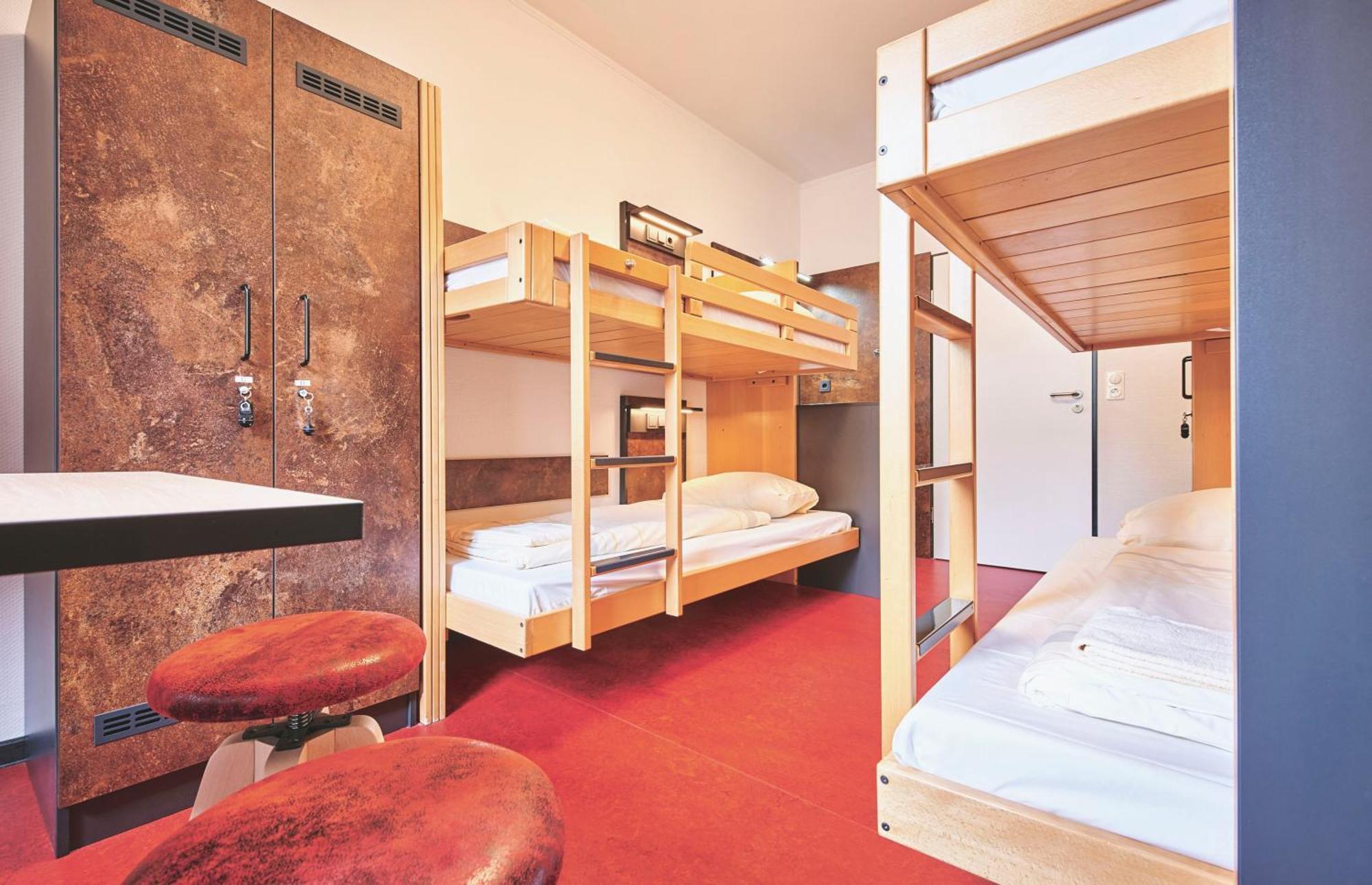 Djh Jugendgaestehaus Adolph Kolping ดอร์ทมุนด์ ภายนอก รูปภาพ