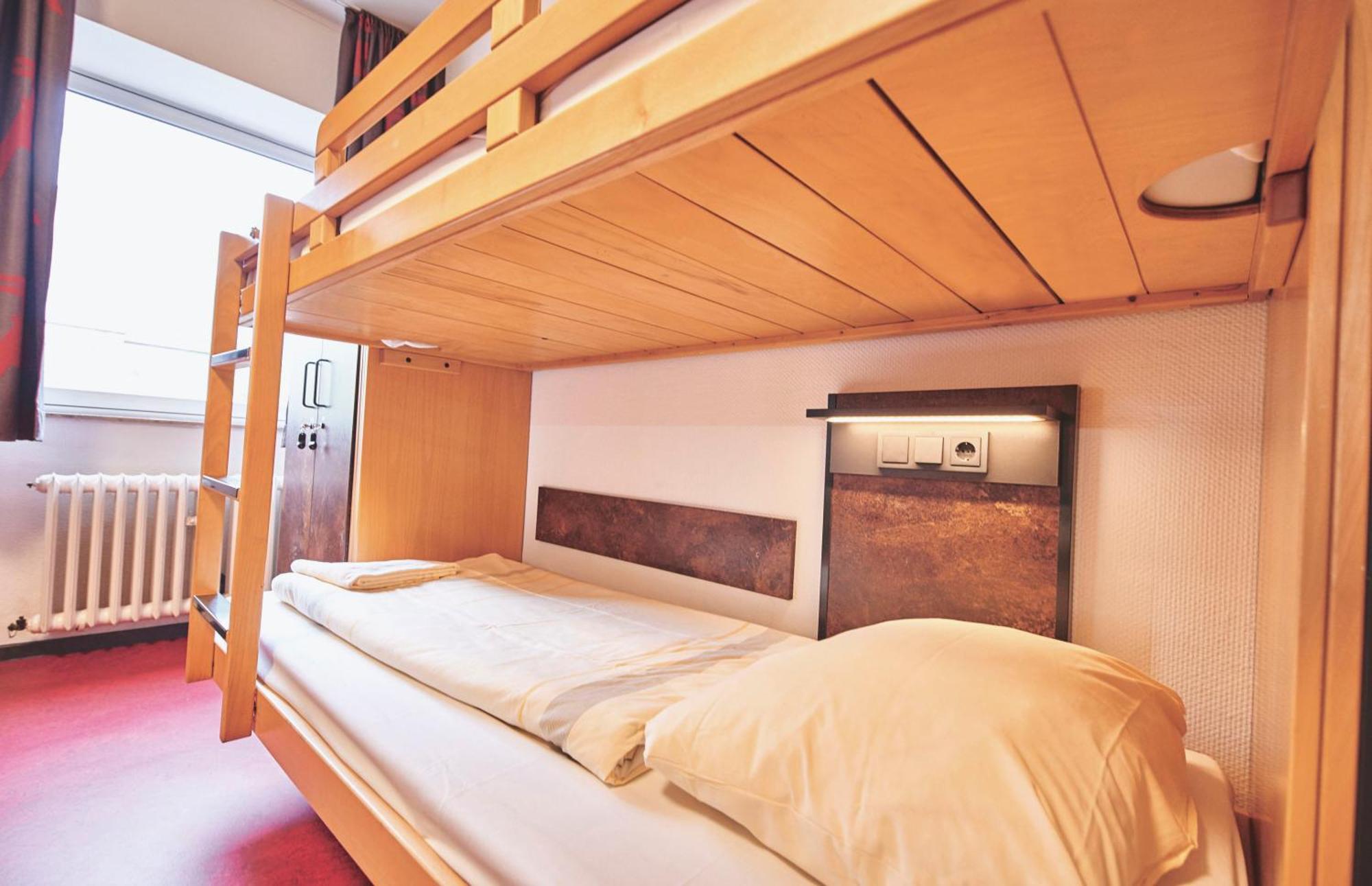 Djh Jugendgaestehaus Adolph Kolping ดอร์ทมุนด์ ภายนอก รูปภาพ